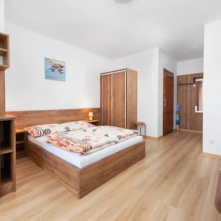 Homestay Niko Karwia